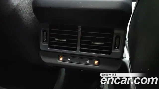 Land Rover Range Rover Evoque 2024 — Photo 5/20