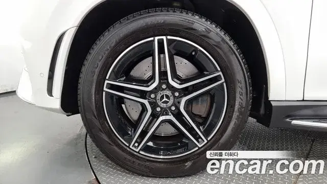 Mercedes-Benz GLE-Class 2020 — Şəkil 4/20