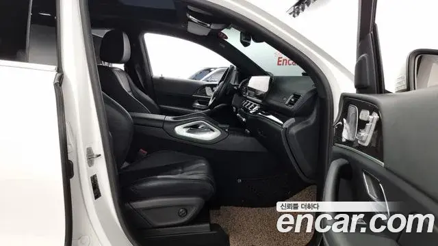 Mercedes-Benz GLE-Class 2020 — Şəkil 11/20