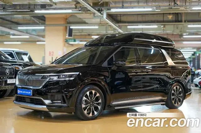 Kia Carnival 2021 — ფოტო 1/20