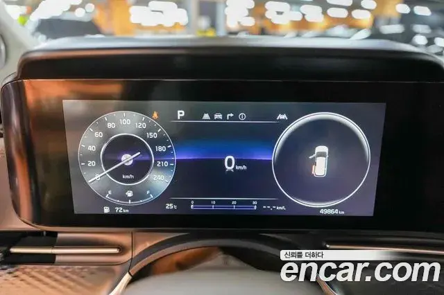 Kia Carnival 2021 — ფოტო 15/20