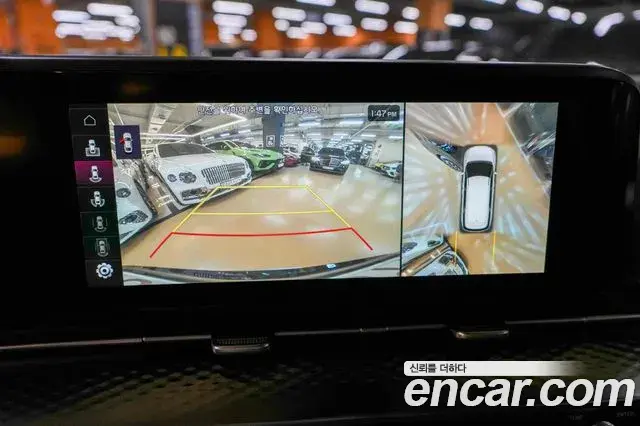 Kia Carnival 2021 — ფოტო 10/20