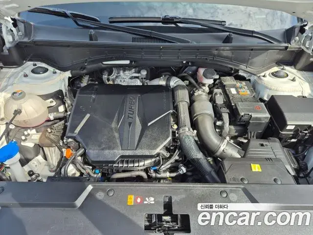 Hyundai Santa Fe 2023 — Şəkil 9/19