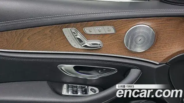 Mercedes-Benz E-Class 2018 — ფოტო 2/20