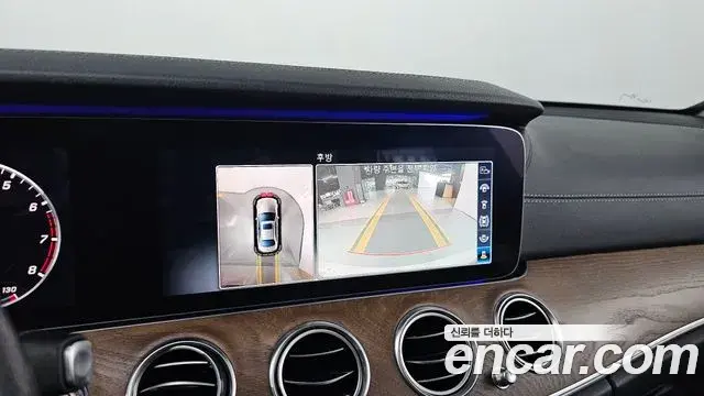 Mercedes-Benz E-Class 2018 — ფოტო 8/20
