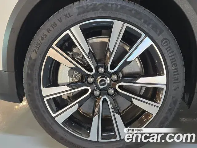 Volvo V60 Cross Country 2025 — Şəkil 4/17