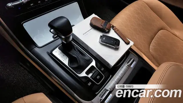 Kia Carnival 2020 — Фото 11/20