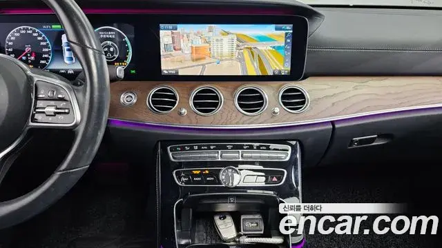 Mercedes-Benz E-Class 2020 — Şəkil 8/20