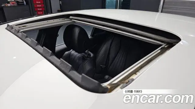 Mercedes-Benz E-Class 2020 — Şəkil 19/20