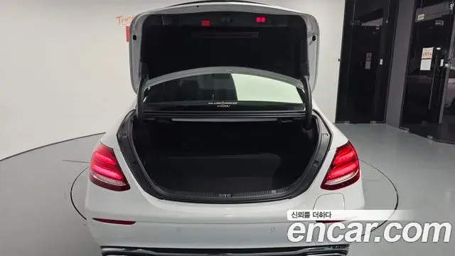 Mercedes-Benz E-Class 2020 — Şəkil 4/20