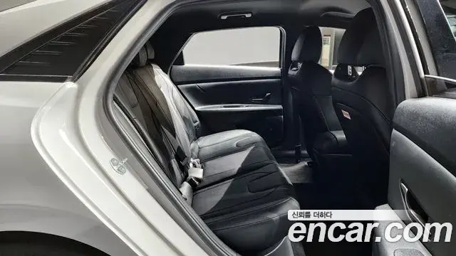 Hyundai The New Avante Hybrid 2022 — ფოტო 7/20