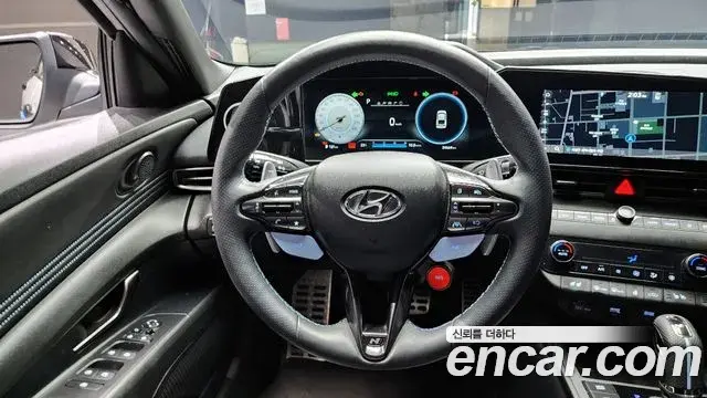 Hyundai The New Avante Hybrid 2022 — ფოტო 19/20