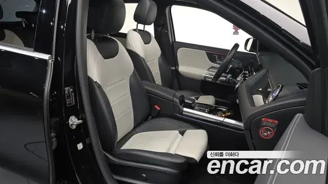 Mercedes-Benz GLA-Class 2020 — ფოტო 8/21