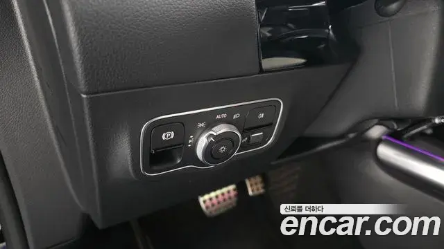 Mercedes-Benz GLA-Class 2020 — ფოტო 11/21