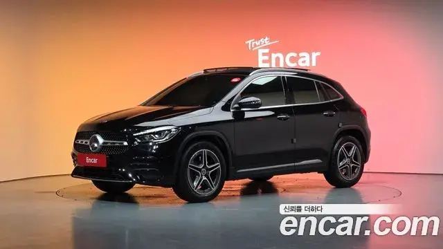 Mercedes-Benz GLA-Class 2020 — ფოტო 2/21