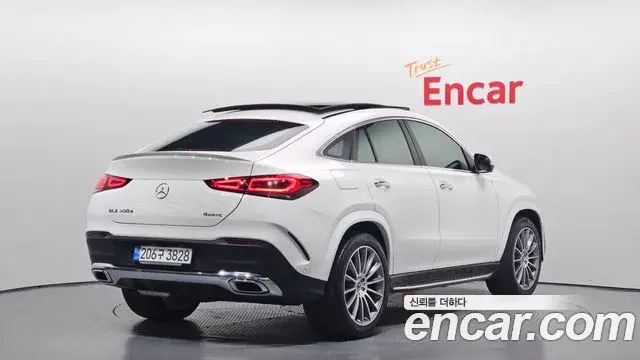 Mercedes-Benz GLE-Class 2023 — ფოტო 7/20
