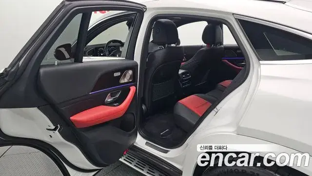 Mercedes-Benz GLE-Class 2023 — ფოტო 9/20