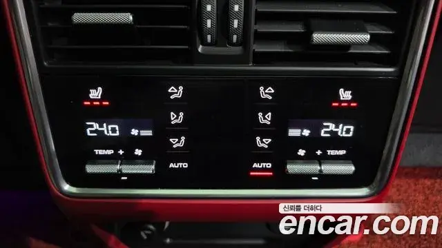 Porsche Cayenne 2021 — ფოტო 2/20