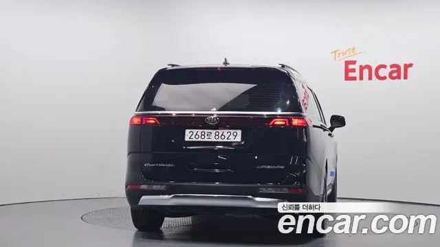 Kia Carnival 2020 — Photo 2/20
