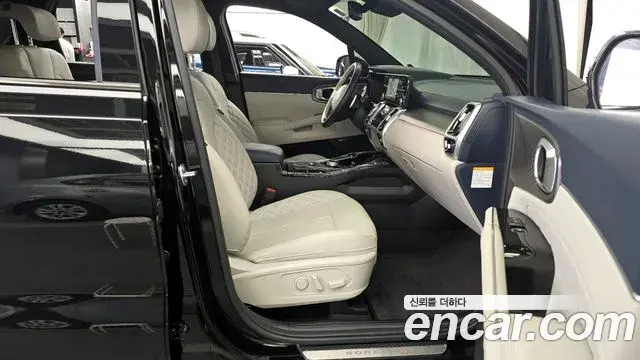 Kia Sorento 2023 — Photo 4/20