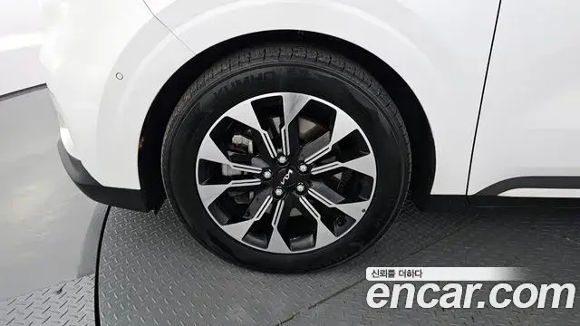 Kia Carnival 2021 — Şəkil 11/20