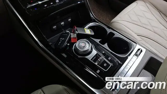 Kia Carnival 2021 — Şəkil 2/20