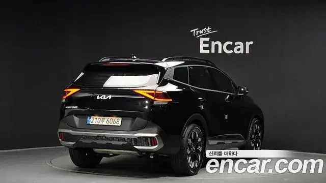 Kia Sportage 2021 — ფოტო 13/20