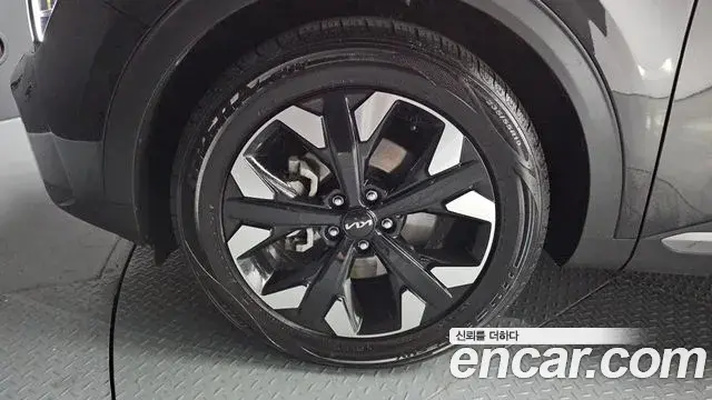 Kia Sportage 2021 — ფოტო 5/20