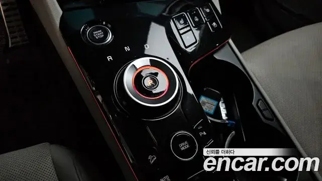 Kia Sportage 2021 — ფოტო 18/20