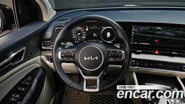 Kia Sportage 2021 — ფოტო 15/20