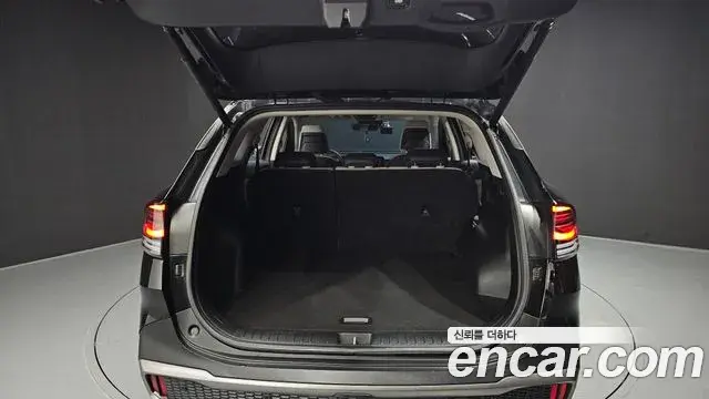 Kia Sportage 2021 — ფოტო 2/20