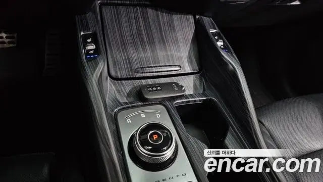 Kia Sorento 2020 — Фото 9/20