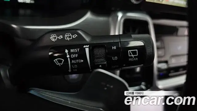 Kia Sorento 2020 — Фото 17/20