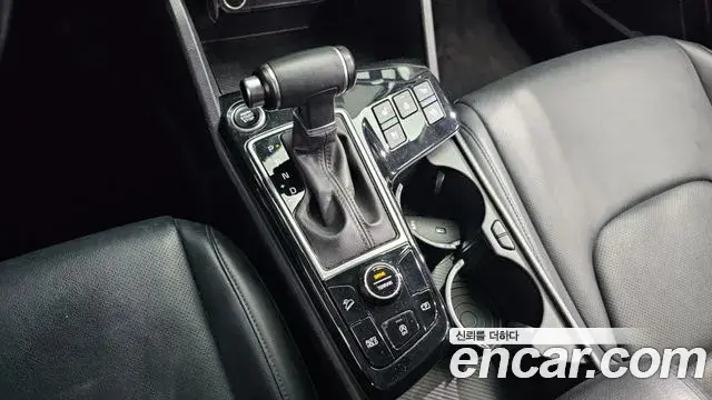 Kia Sportage 2021 — ფოტო 11/20