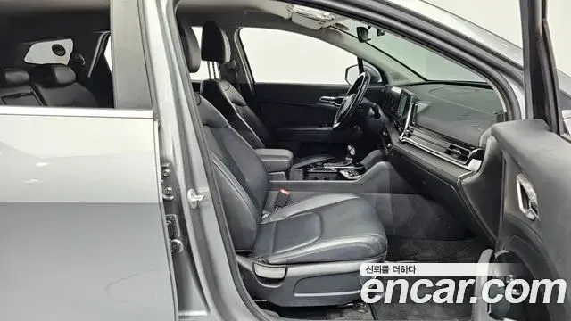 Kia Sportage 2021 — ფოტო 15/20