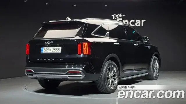 Kia Sorento 2022 — Фото 2/20