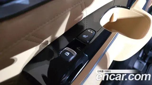 Kia Sorento 2022 — Фото 17/20