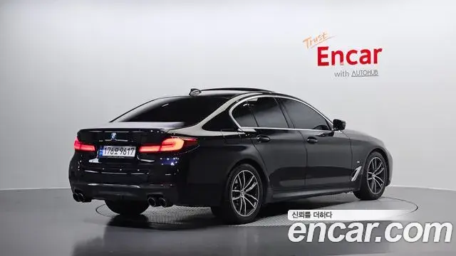 BMW 5 Series 2022 — ფოტო 5/20