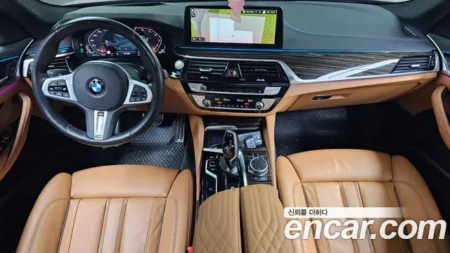 BMW 5 Series 2022 — ფოტო 4/20