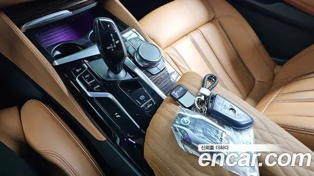 BMW 5 Series 2022 — ფოტო 12/20