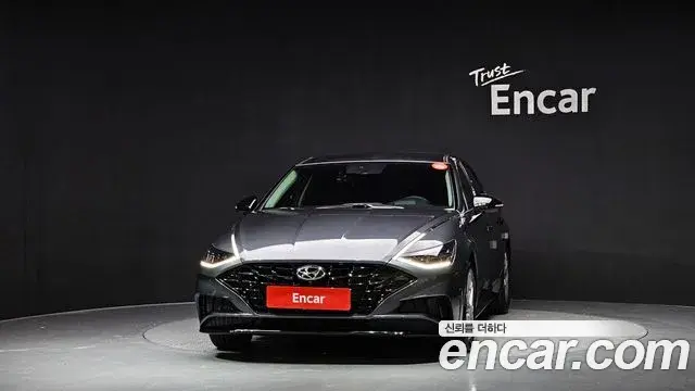 Hyundai Sonata Hybrid 2023 — Photo 14/20