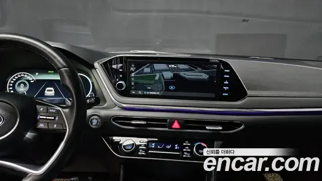 Hyundai Sonata Hybrid 2023 — Photo 19/20