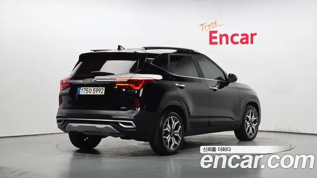 Kia Seltos 2021 — Photo 17/20