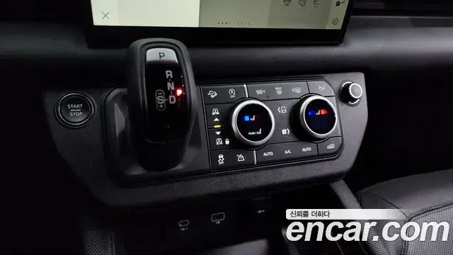 Land Rover Defender 2024 — ფოტო 6/20