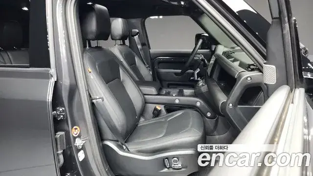 Land Rover Defender 2024 — ფოტო 1/20