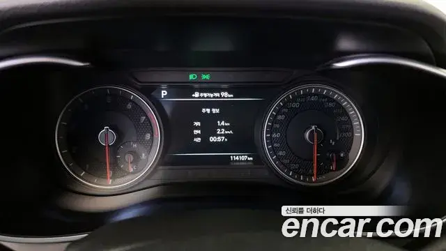 Genesis G70 2018 — ფოტო 8/20
