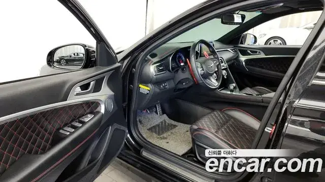 Genesis G70 2018 — ფოტო 14/20