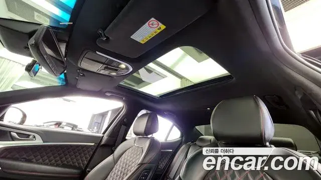 Genesis G70 2018 — ფოტო 18/20