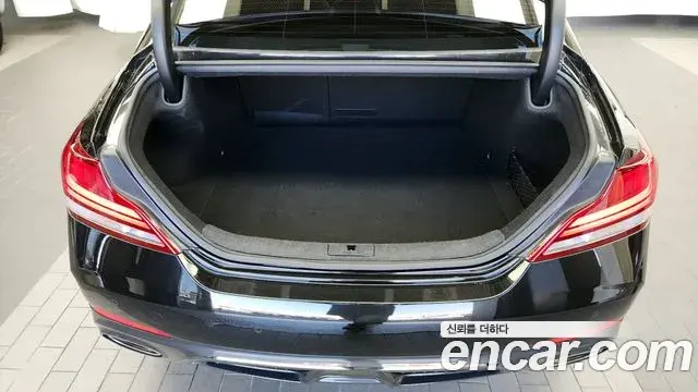 Genesis G70 2018 — ფოტო 12/20