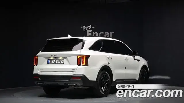 Kia Sorento 2023 — Фото 2/20